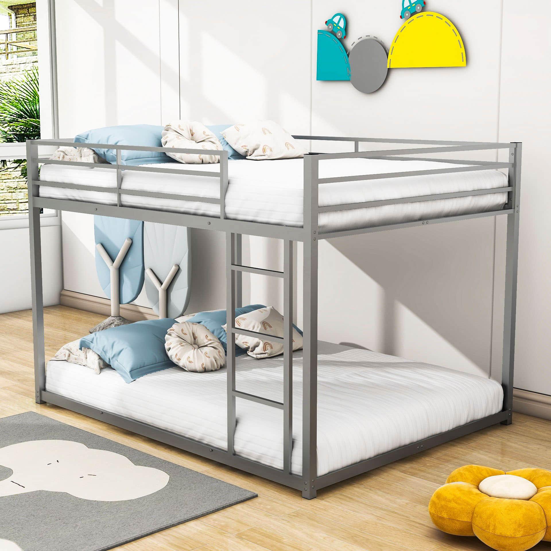 Montessori Full Over Full Scandinavian Floor Metal Bunk Bed with Ladder for Kids