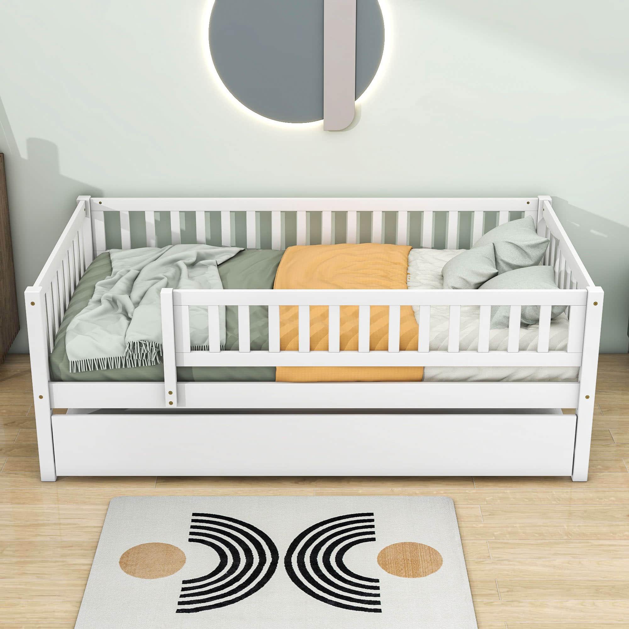 Wooden Twin Low Kids Bed with Twin Size Trundle and Rails