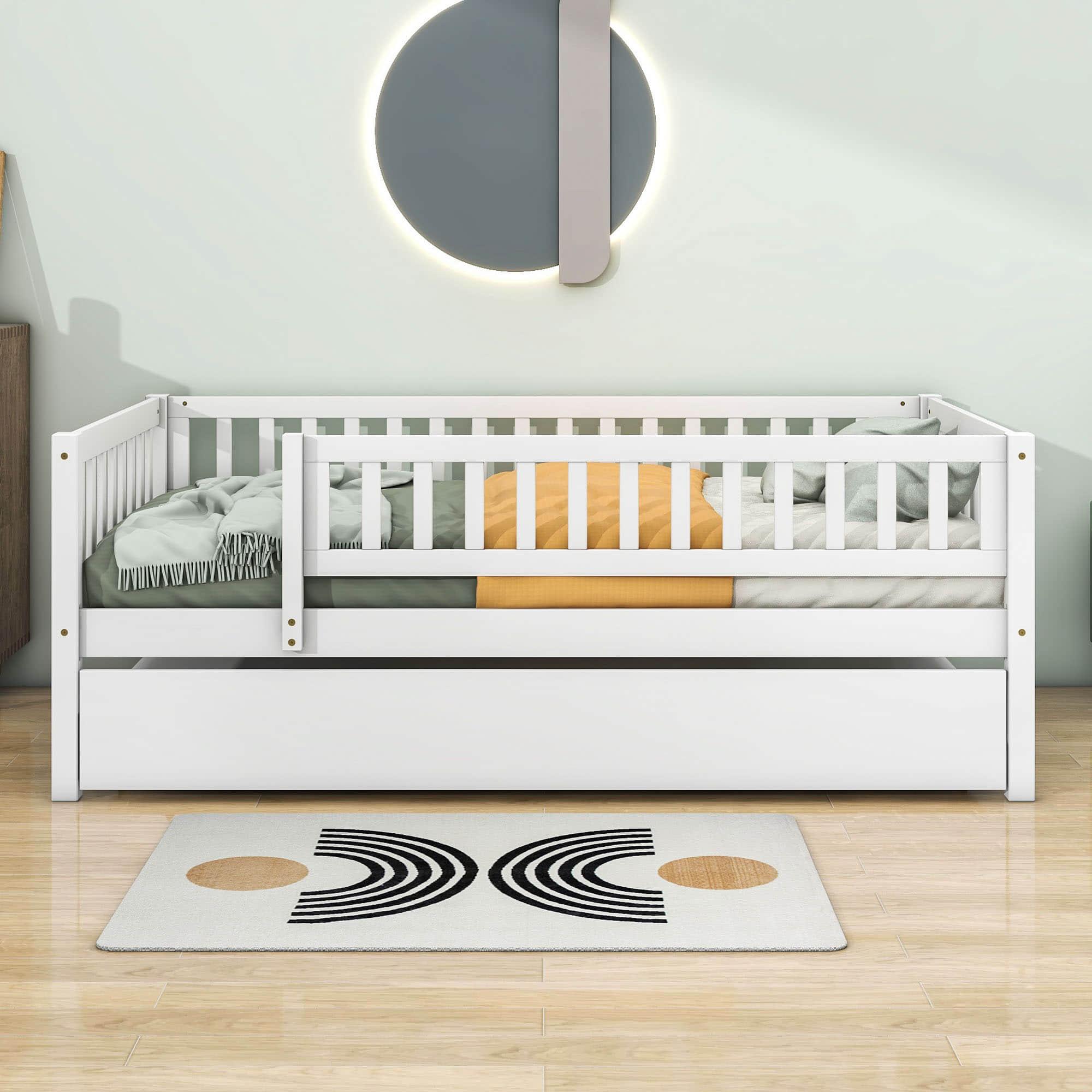 Wooden Twin Low Kids Bed with Twin Size Trundle and Rails